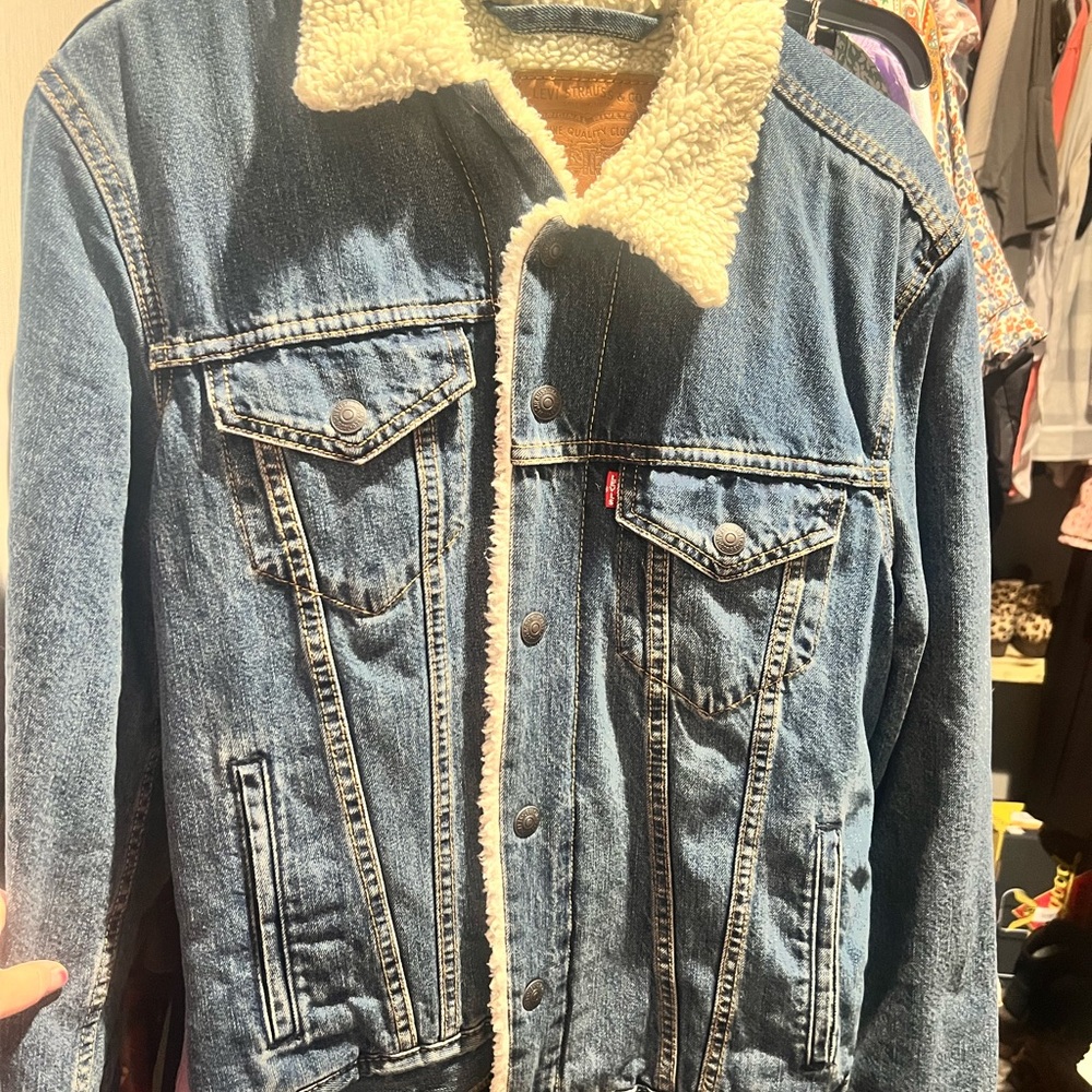 Levi's Denim Jacket with Cream Sherpa Lining
